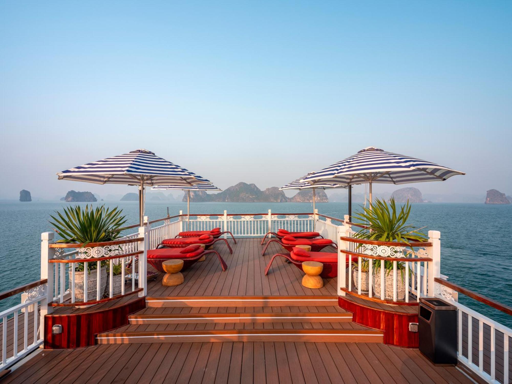  Signature Royal Halong Cruise
