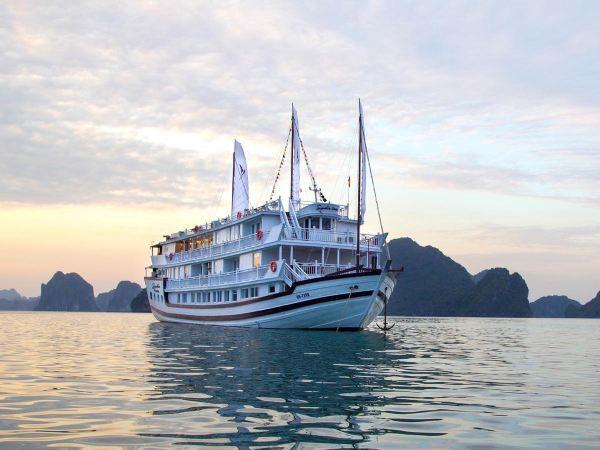  Signature Royal Halong Cruise 5*